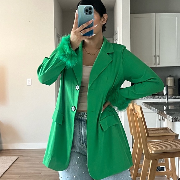 Jackets & Blazers - Gorgeous Green Blazer With Ostrich Feather cuffs